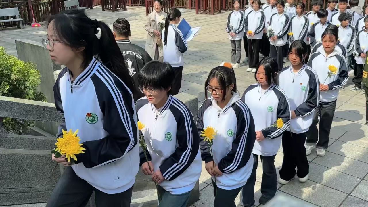 1743597473813423.jpeg e3afb0c05bdd25307629f83d3352df37.jpeg